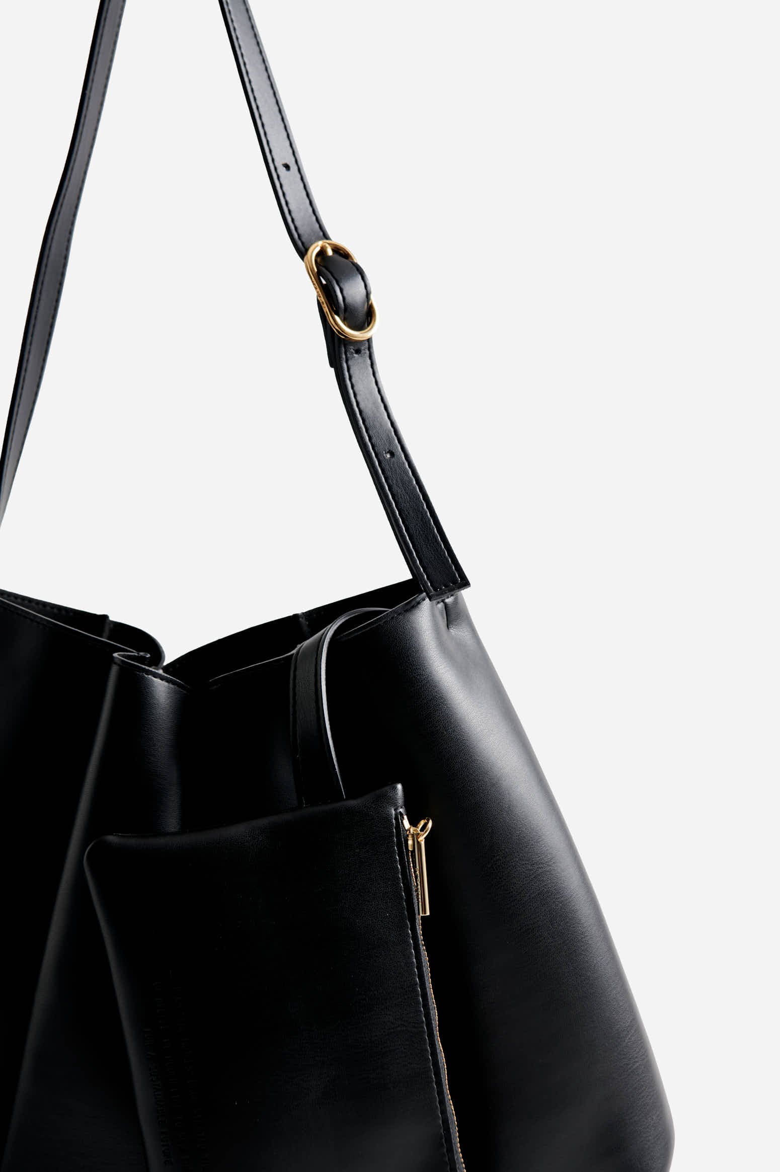 SHOULDER – THEMOIRÈ